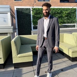 Meet your Posher, Anthony